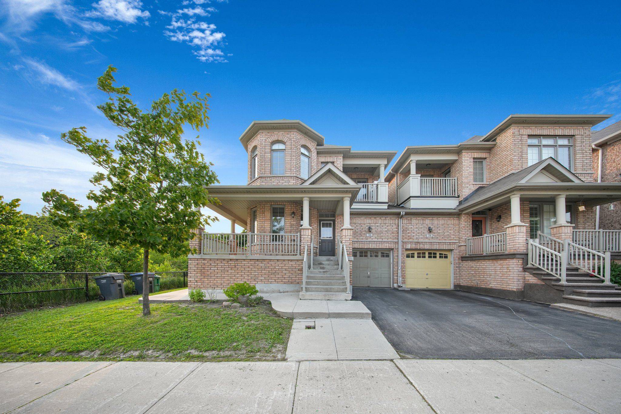 36 BONNIE BRAES DR, Brampton, ON L6Y 0G8
