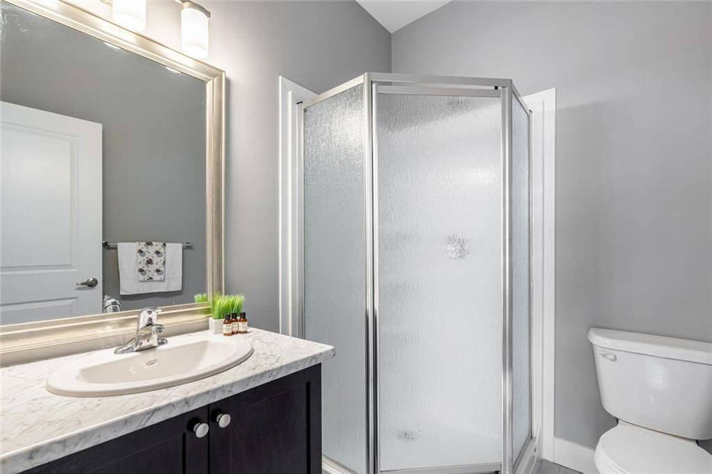 London North, ON M5V 3V6,1960 Dalmagarry RD #178