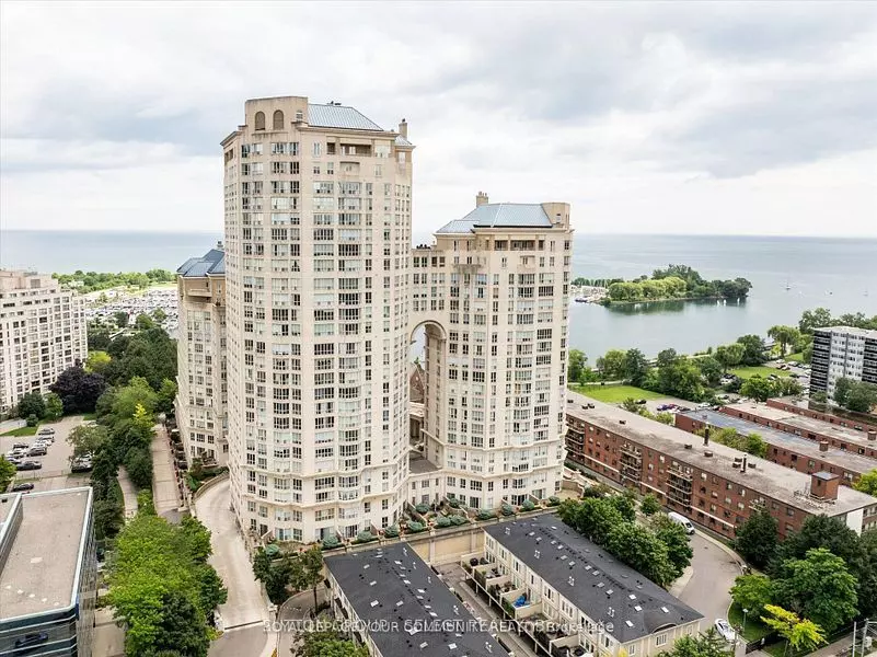 Toronto W06, ON M8V 3X9,2285 Lake Shore BLVD W #2309