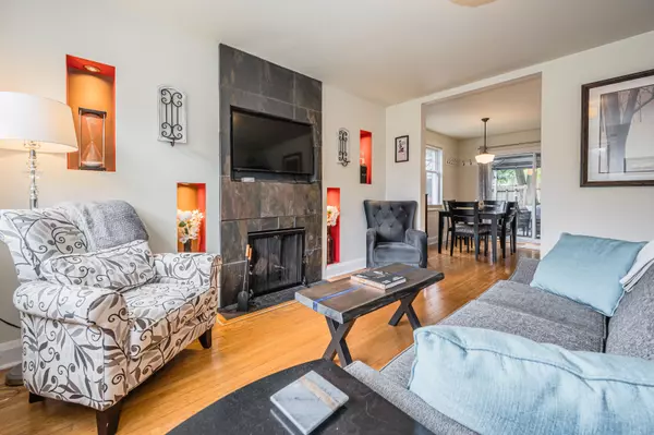 Kitchener, ON N2H 3H7,48 Dane ST
