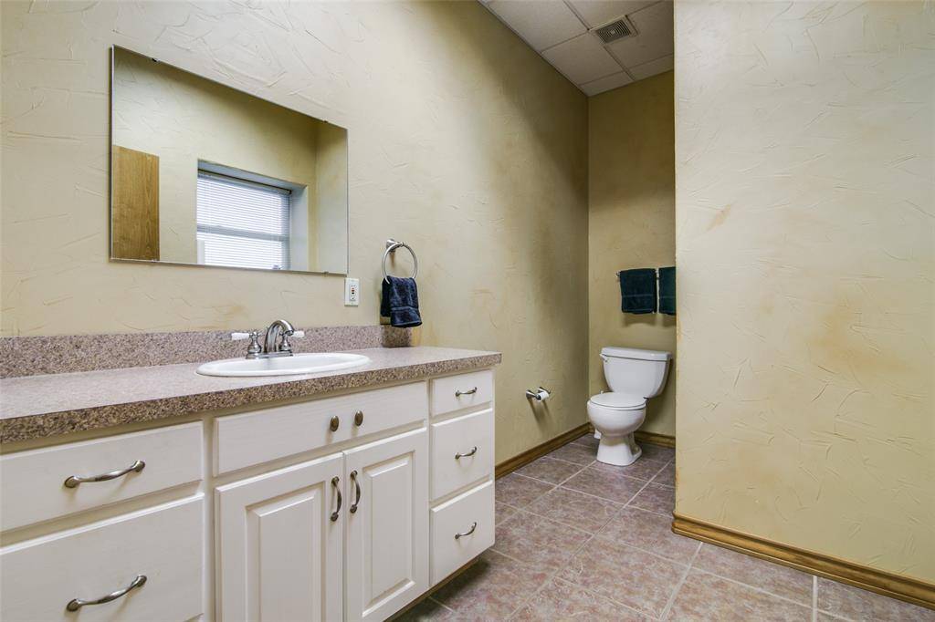 Caddo Mills, TX 75135,4132 Interstate 30 W #5