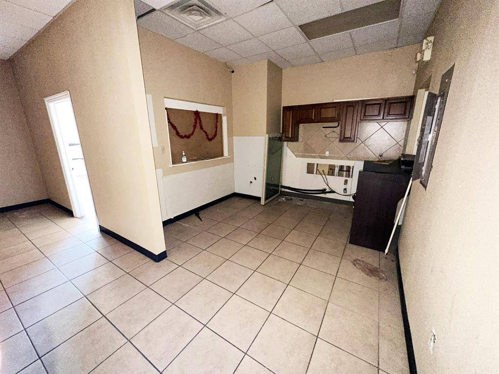 Fort Worth, TX 76111,907 N Sylvania Avenue #170