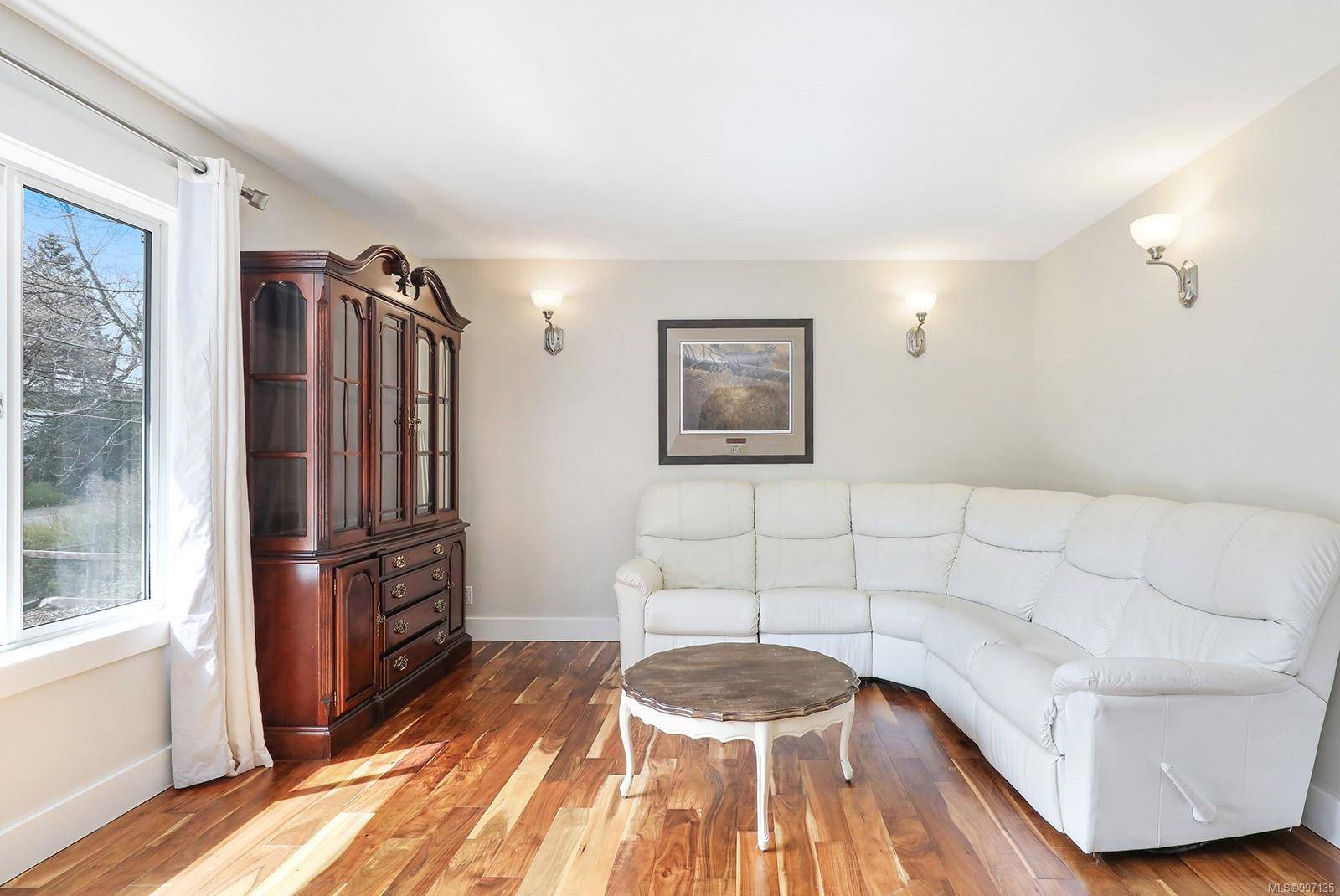 Courtenay, BC V9N 5M6,5252 Headquarters Rd