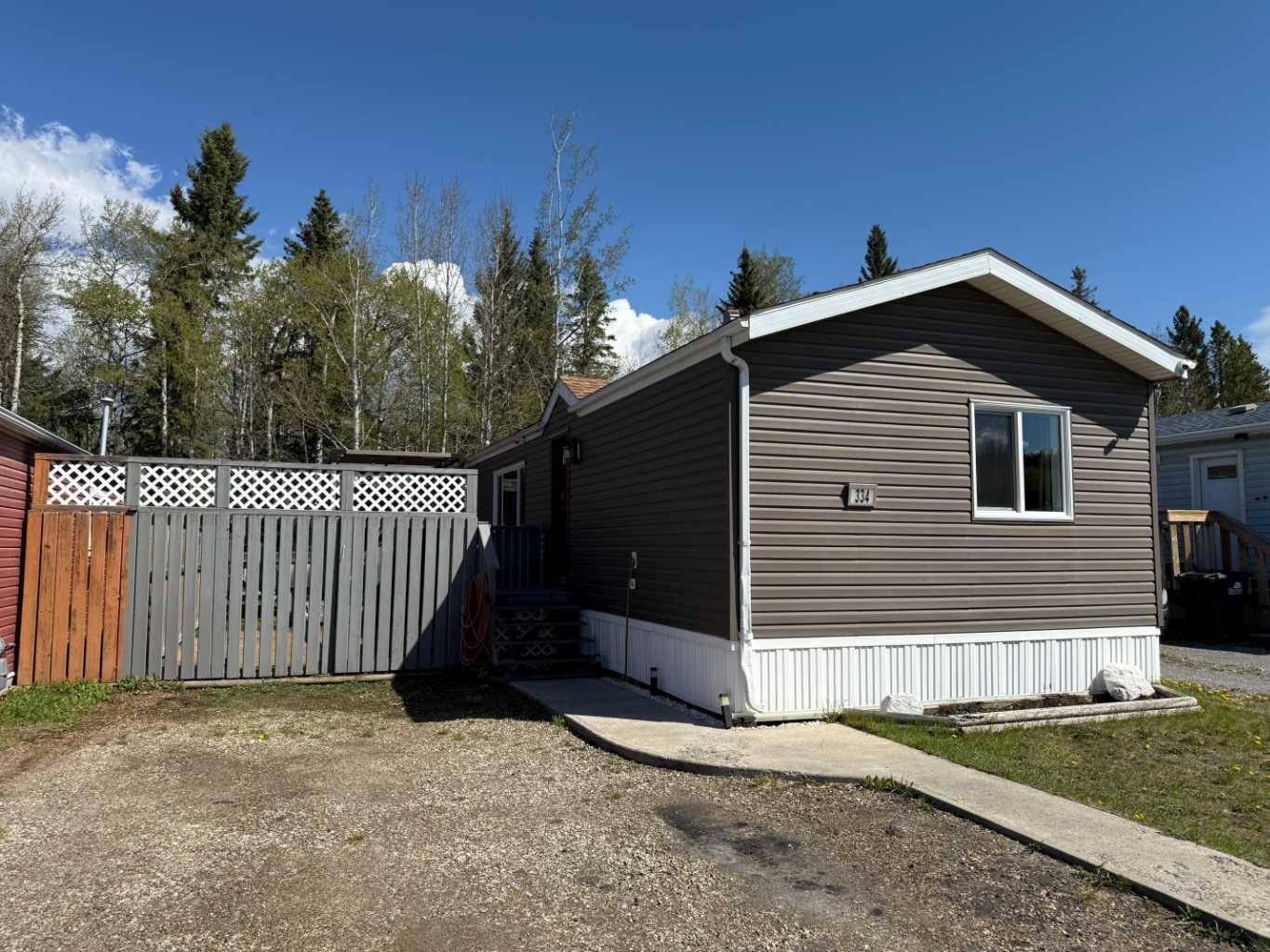 334 Skogg AVE, Hinton, AB T7V1A7