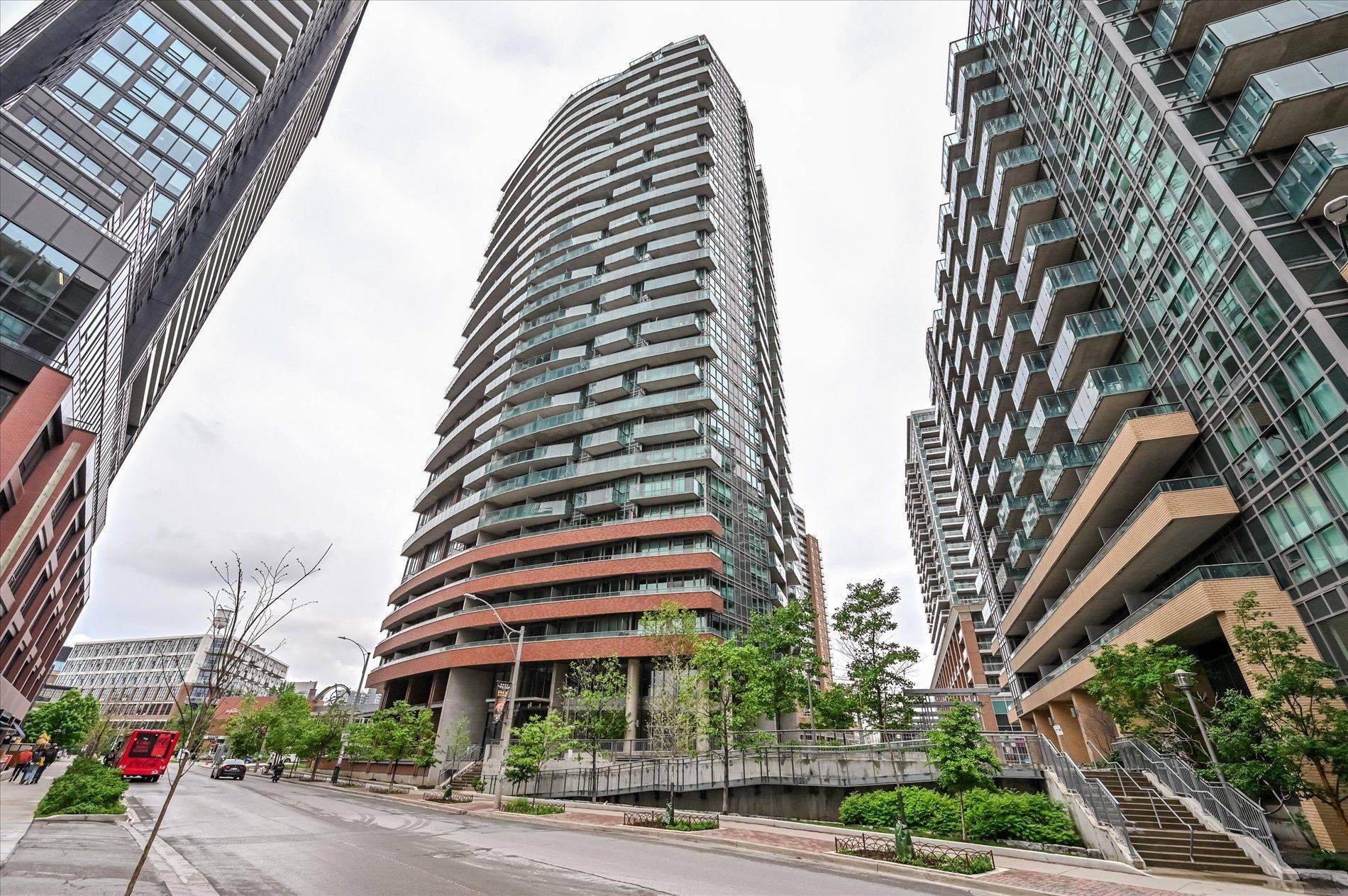 150 East Liberty ST #615, Toronto C01, ON M6K 3R5