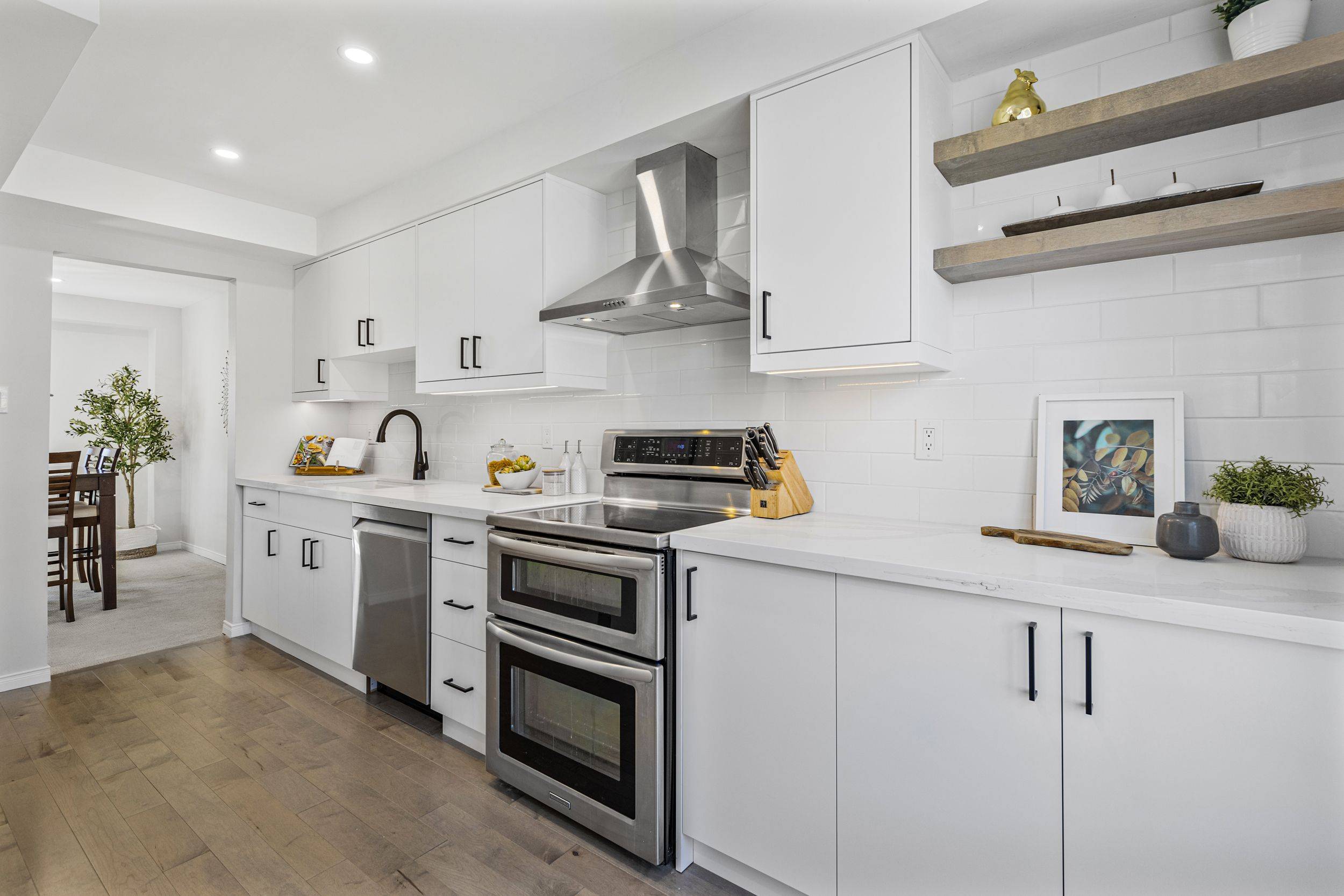 2272 Mowat AVE #34, Oakville, ON L6H 5L8