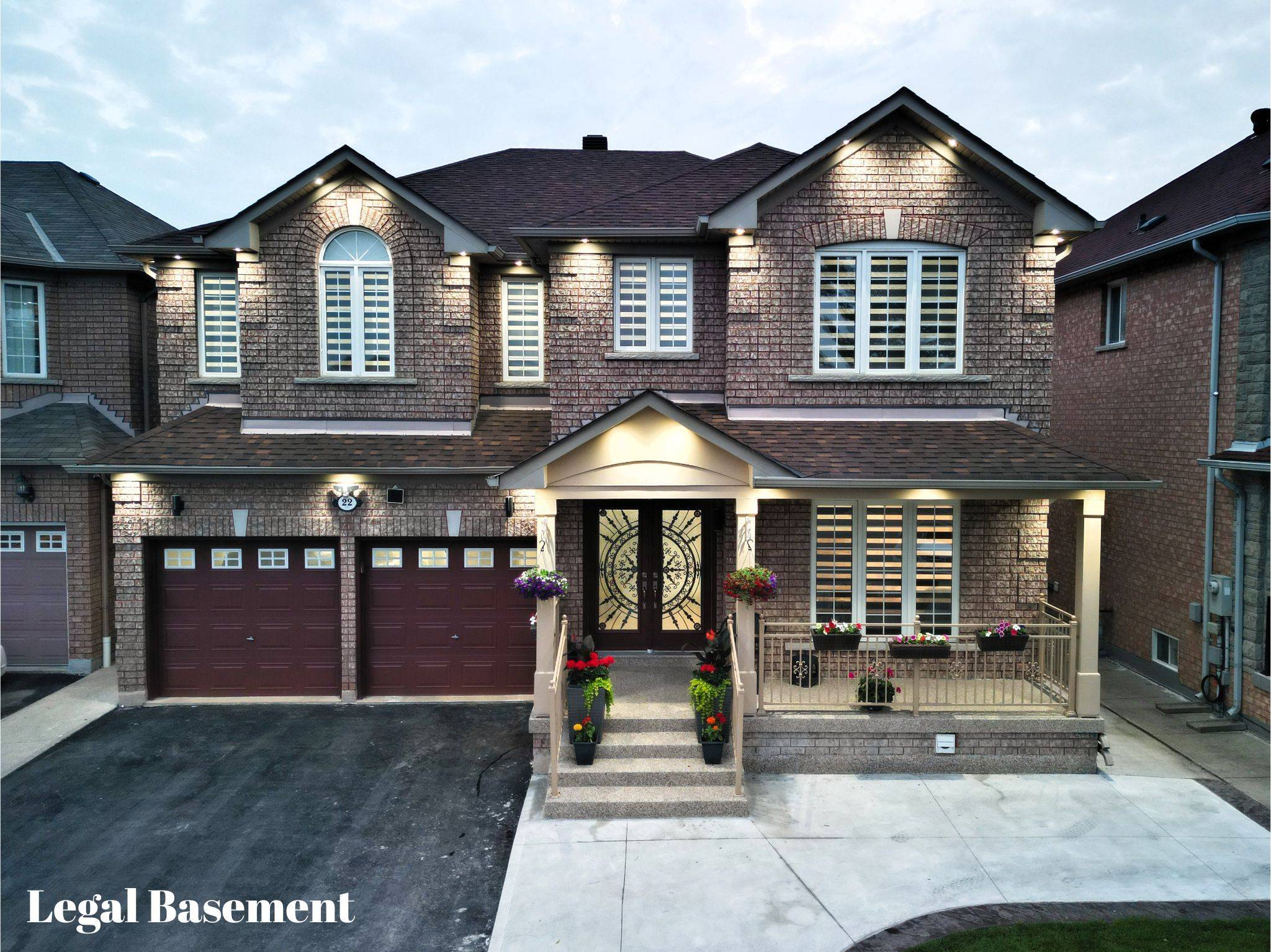 22 Wintersnow CT, Brampton, ON L6R 3G6