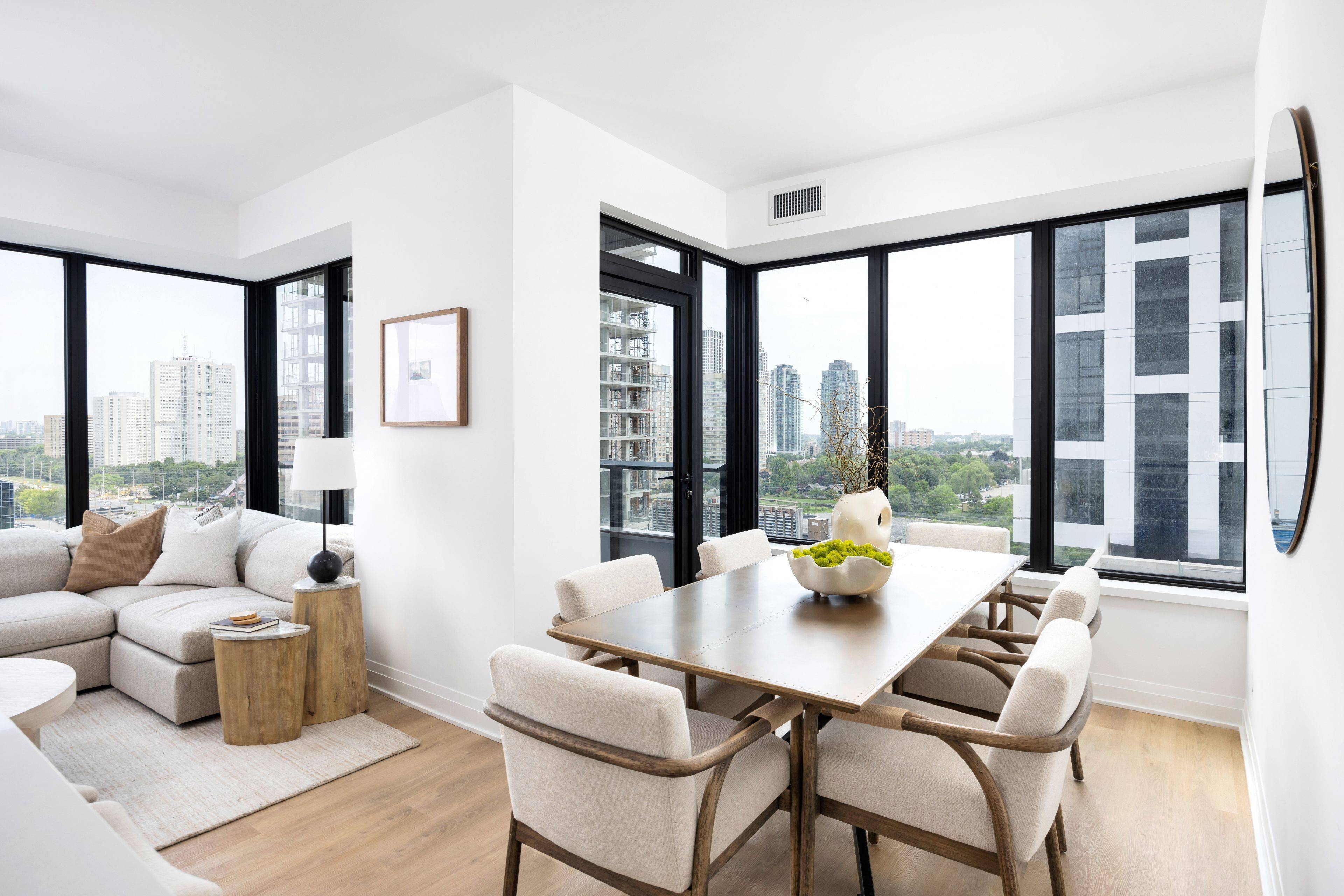 4023 The Exchange N/A #1804, Mississauga, ON L5B 0N4