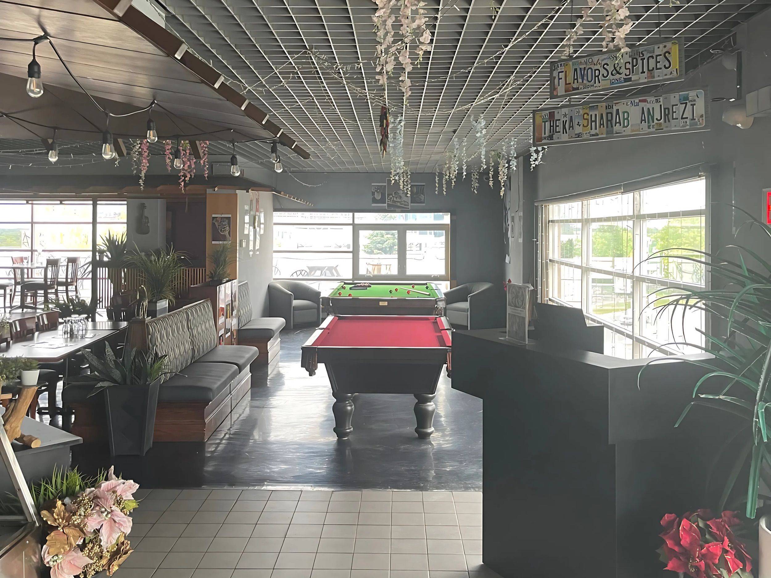 Niagara Falls, ON L2G 3L2,5500 Victoria AVE #Upper Second Floor