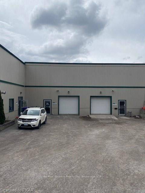 910 HIGH ST #14, Peterborough Central, ON K9J 5R2