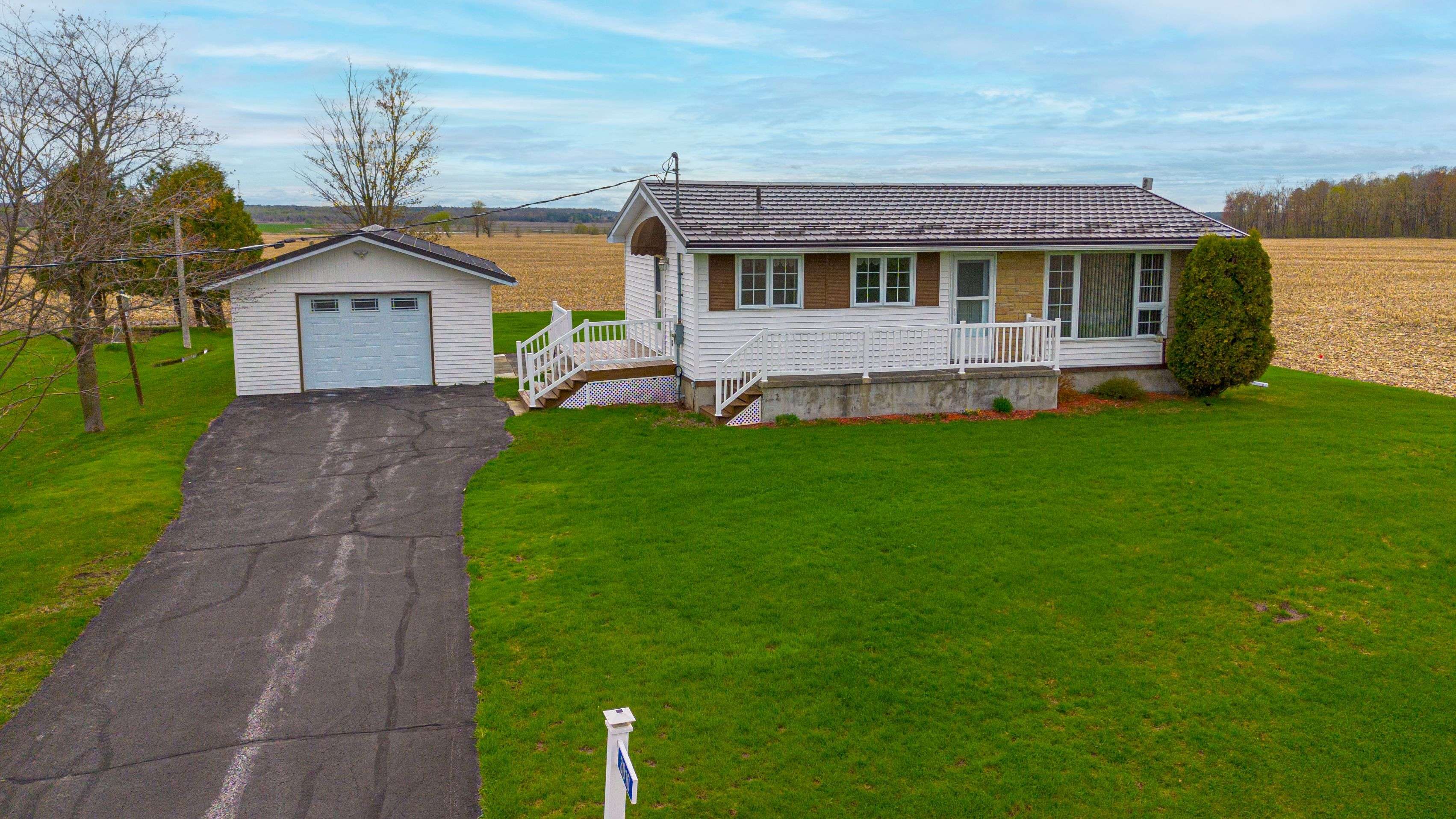 3010 Chemin Rollin RD, Clarence-rockland, ON K0A 3N0