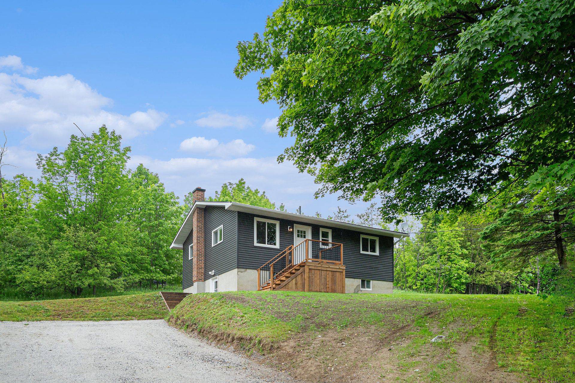 2558 Watsons Corners RD, Lanark Highlands, ON K0G 1K0
