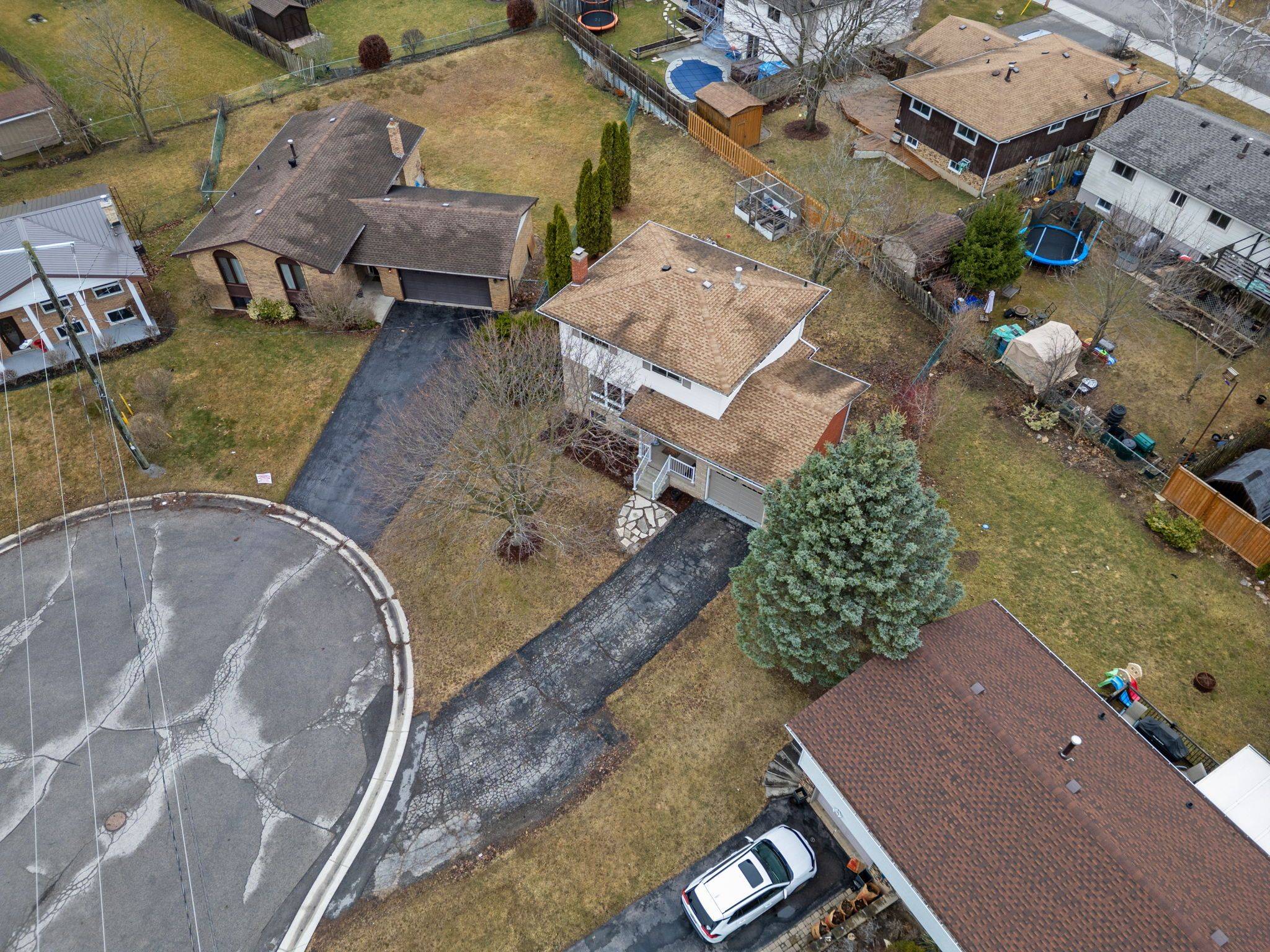 Haldimand, ON N3W 1J8,102 Dundee DR