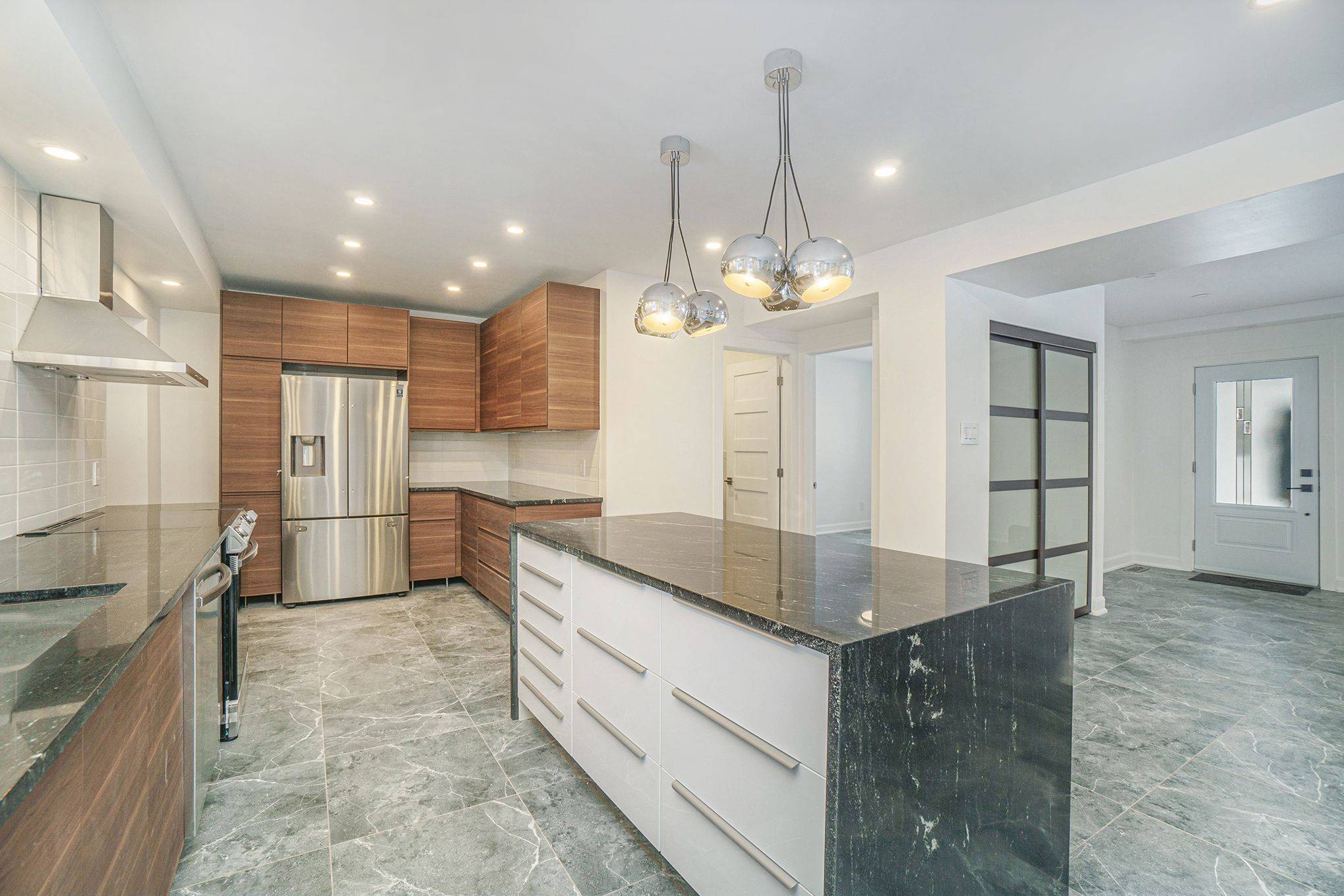 Alta Vista And Area, ON K1H 7L8,2112 Alta Vista DR