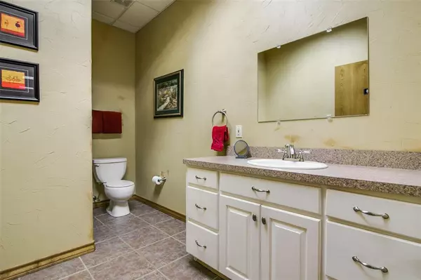 Caddo Mills, TX 75135,4132 Interstate 30 W #6