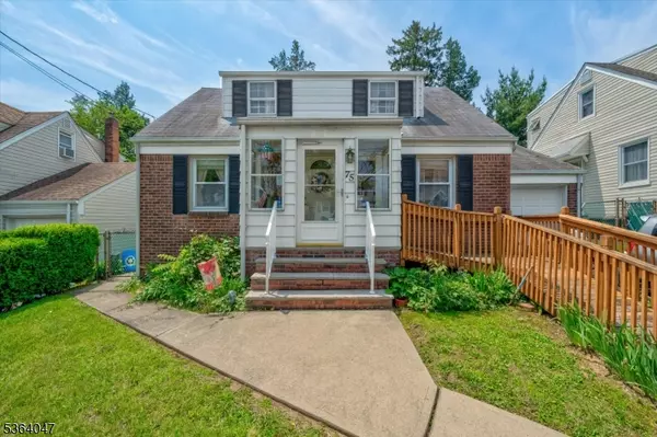 75 Emerson St, Clifton City, NJ 07013