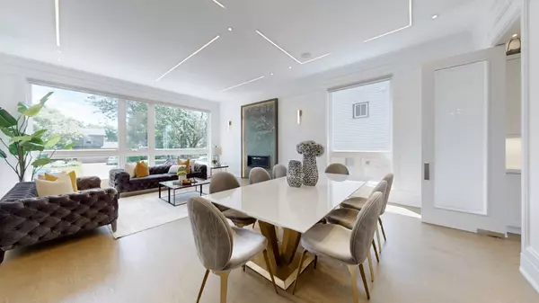 Richmond Hill, ON L4C 5L4,22 Sanderson CRES