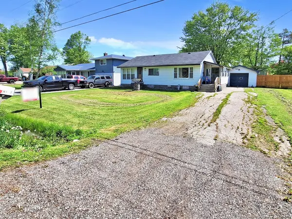 Georgina, ON L0E 1N0,121 Sunkist RD