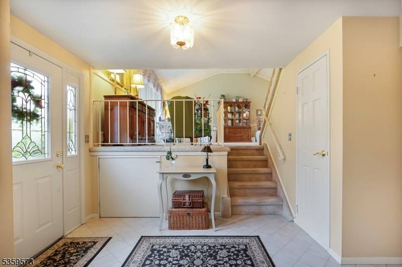 Totowa Boro, NJ 07512,93 Sandra Dr