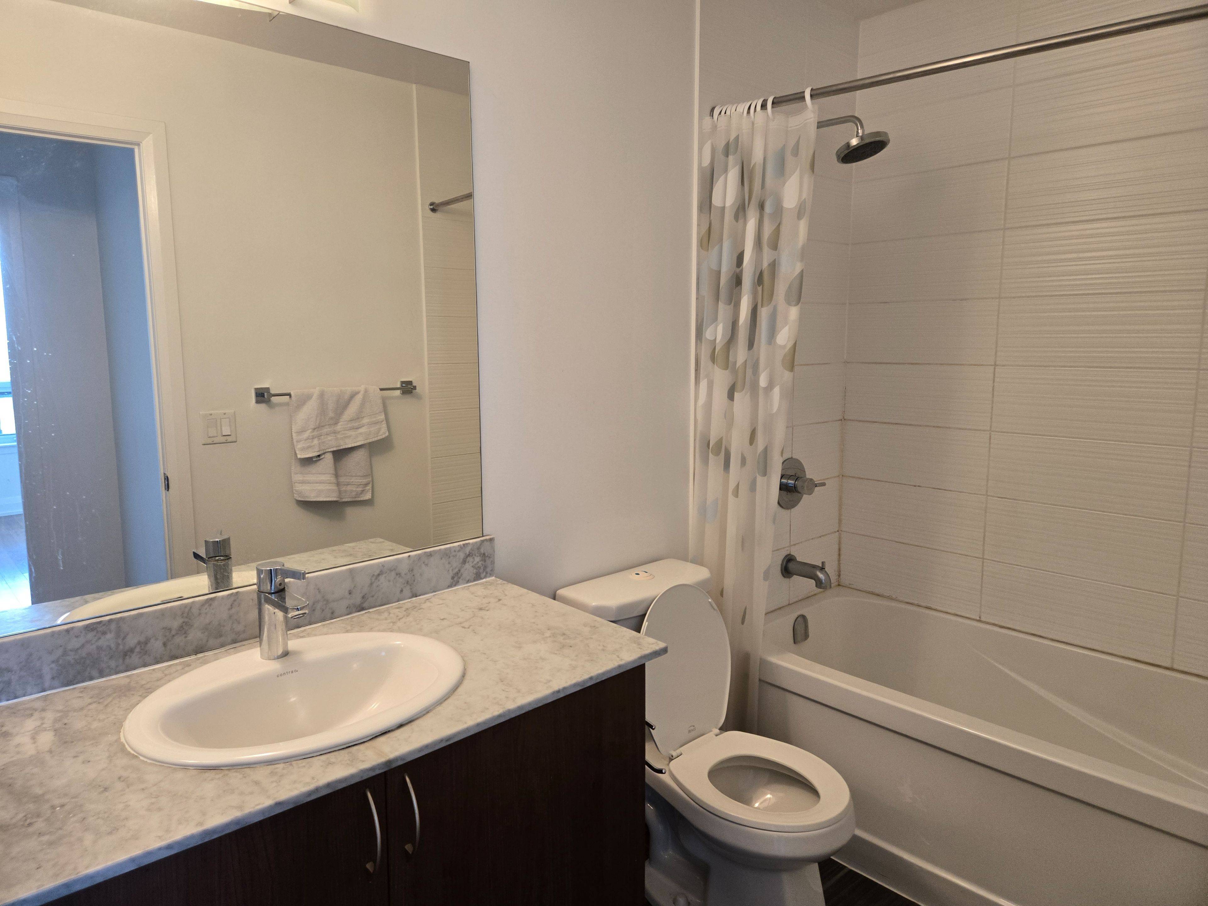 Richmond Hill, ON L4B 0C7,376 Highway 7 E RD #1019