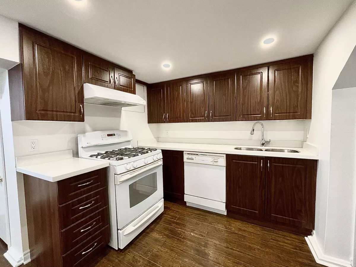 Richmond Hill, ON L4C 3J1,254 Browndale CRES #Bsmt