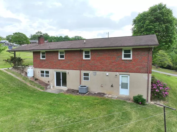 Martinsville, VA 24112,295 Woodhaven RD