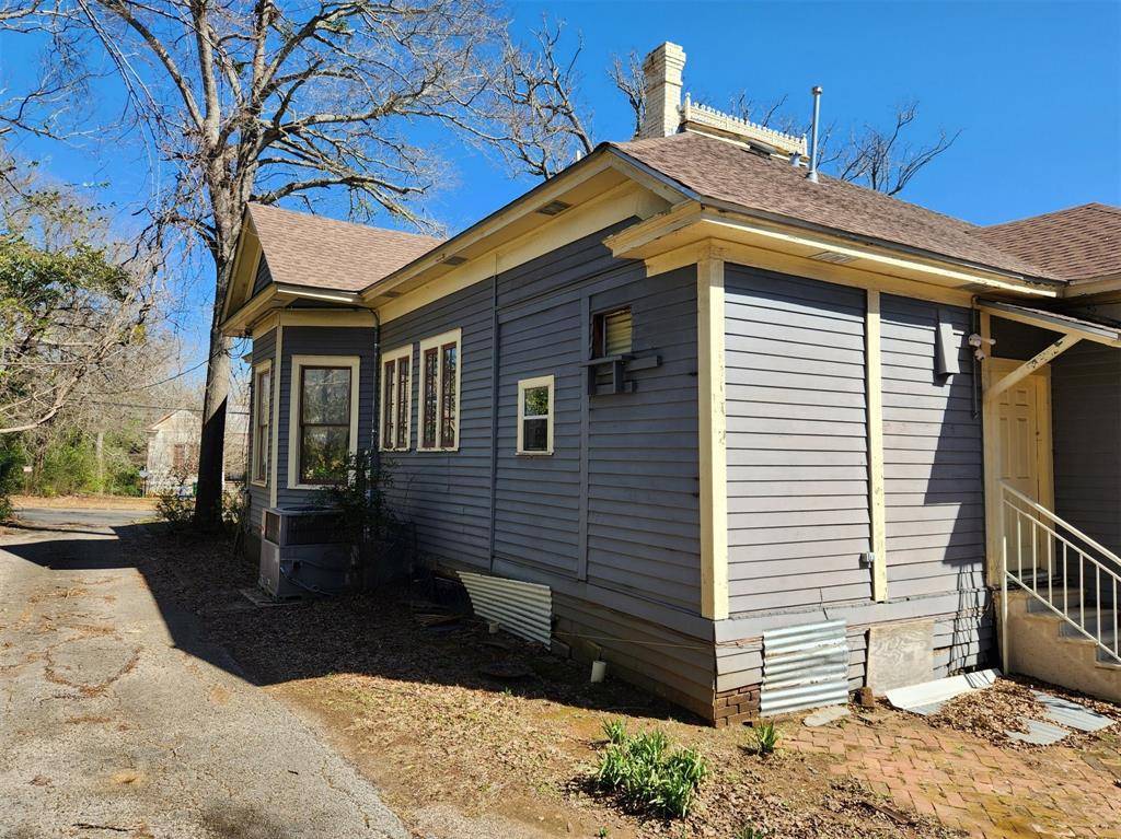 Palestine, TX 75801,1011 S Sycamore Street
