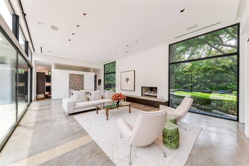 Dallas, TX 75209,5753 Berkshire Lane