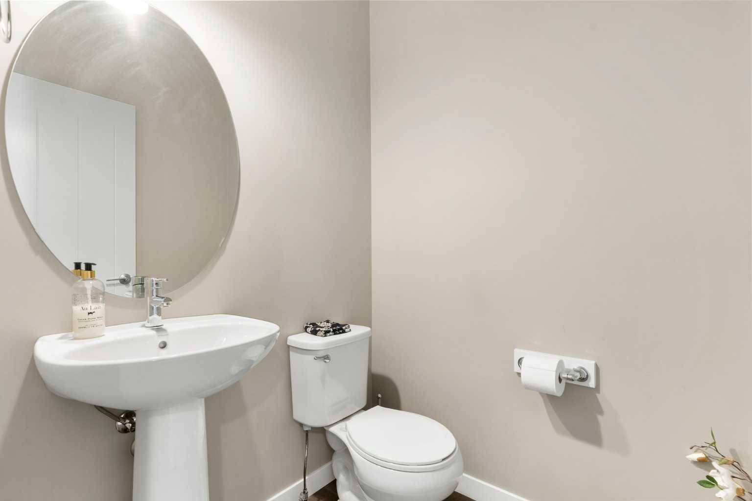 Calgary, AB T3R 0X7,170 Sage Bluff Close Northwest