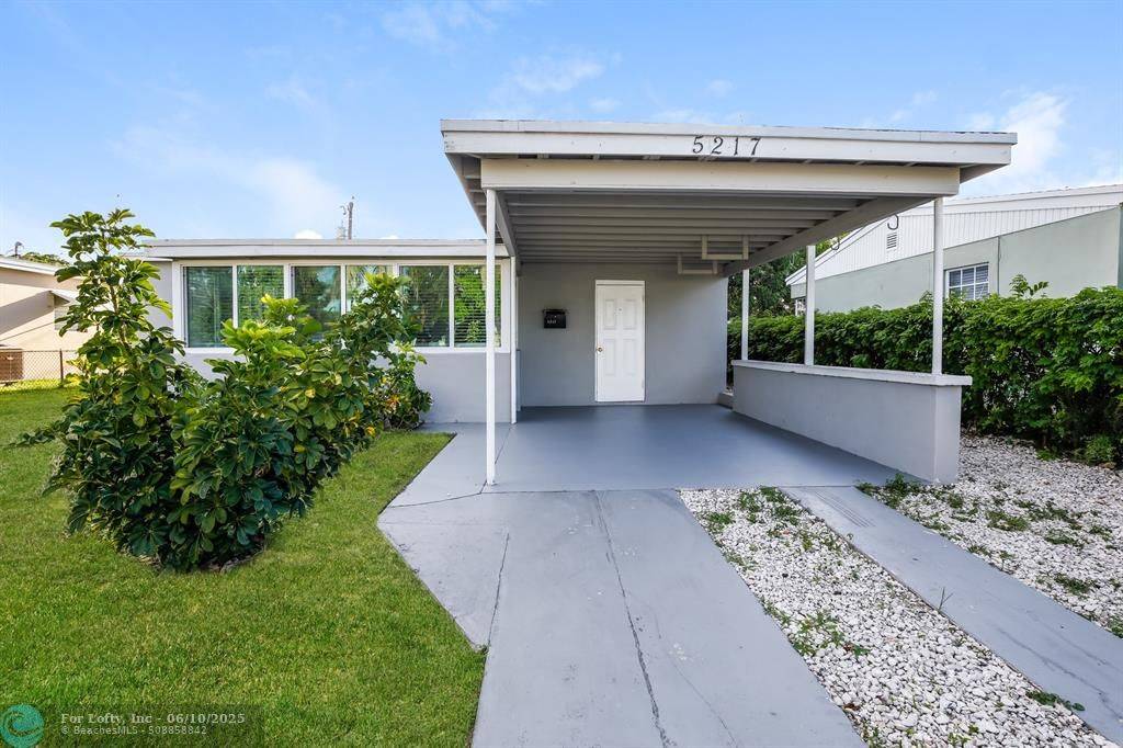5217 NE 4th Terrace, Oakland Park, FL 33334