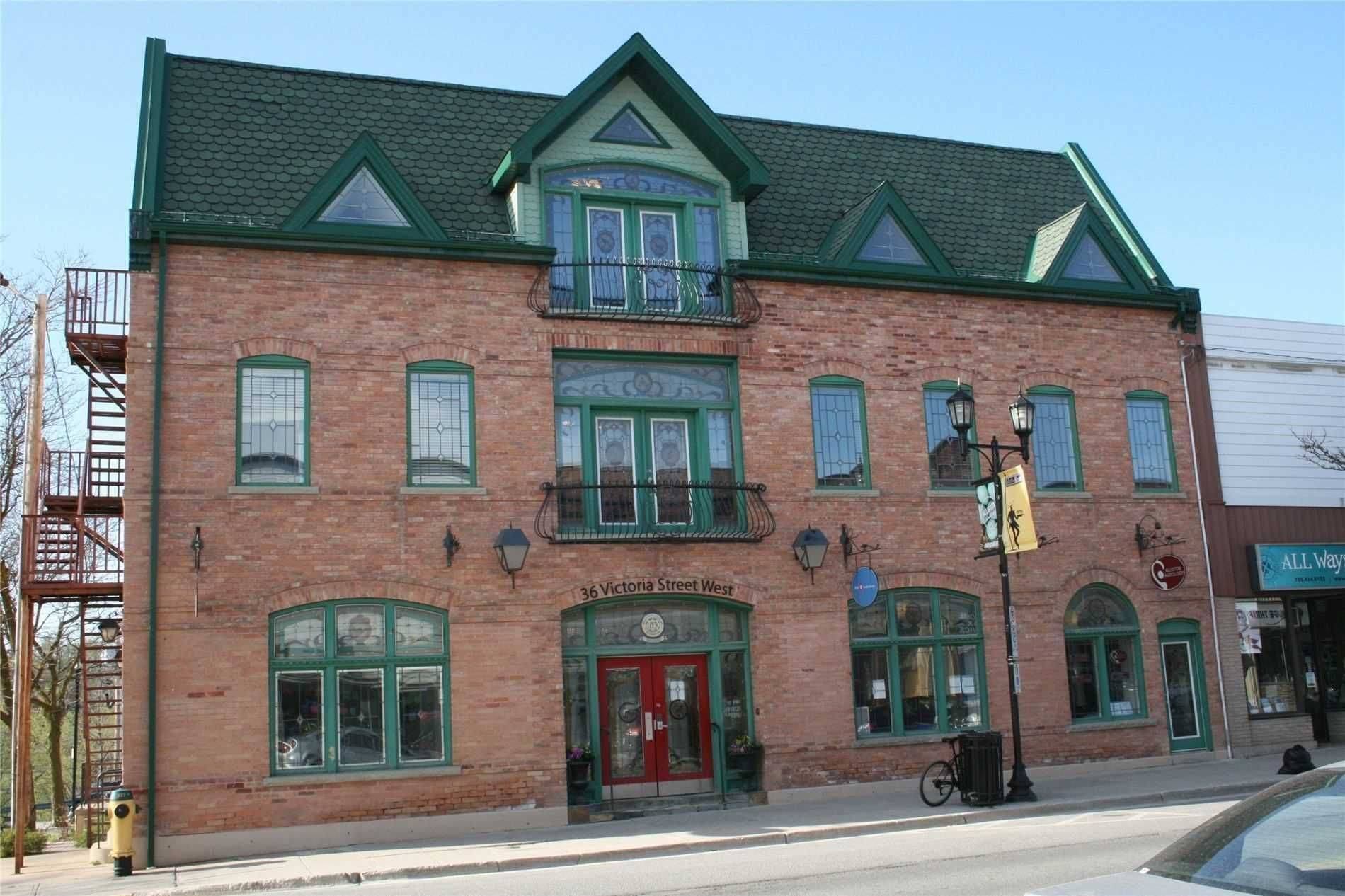 36 Victoria ST W #204, New Tecumseth, ON L9R 1T3