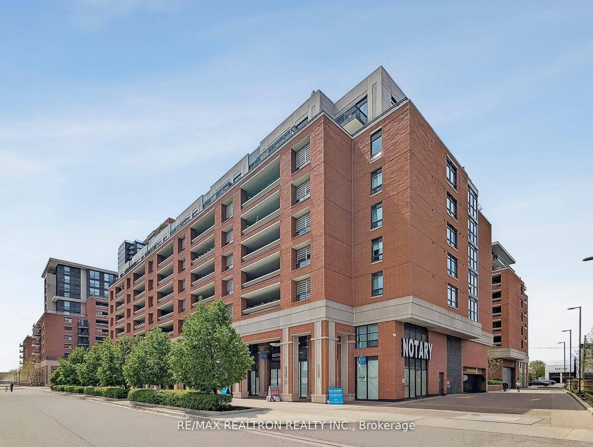 Toronto W04, ON M6A 0C4,3091 Dufferin ST #731