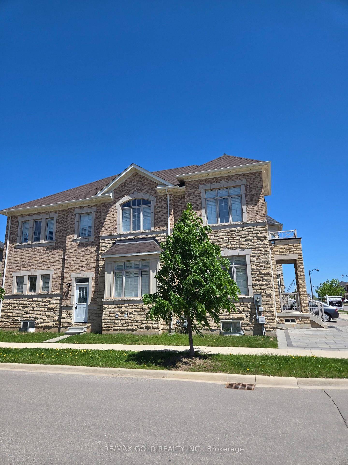 467 Threshing Mills BLVD #Bsmt, Oakville, ON L6H 0T3