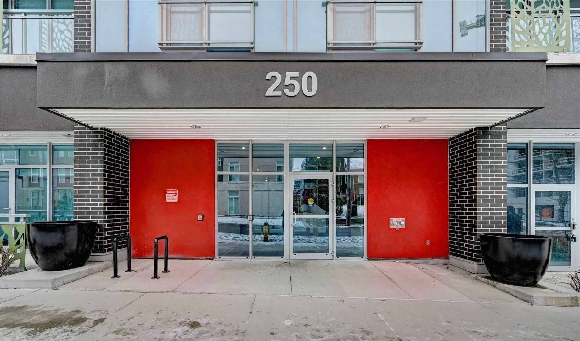 Waterloo, ON N2L 0H5,250 Albert ST E #502