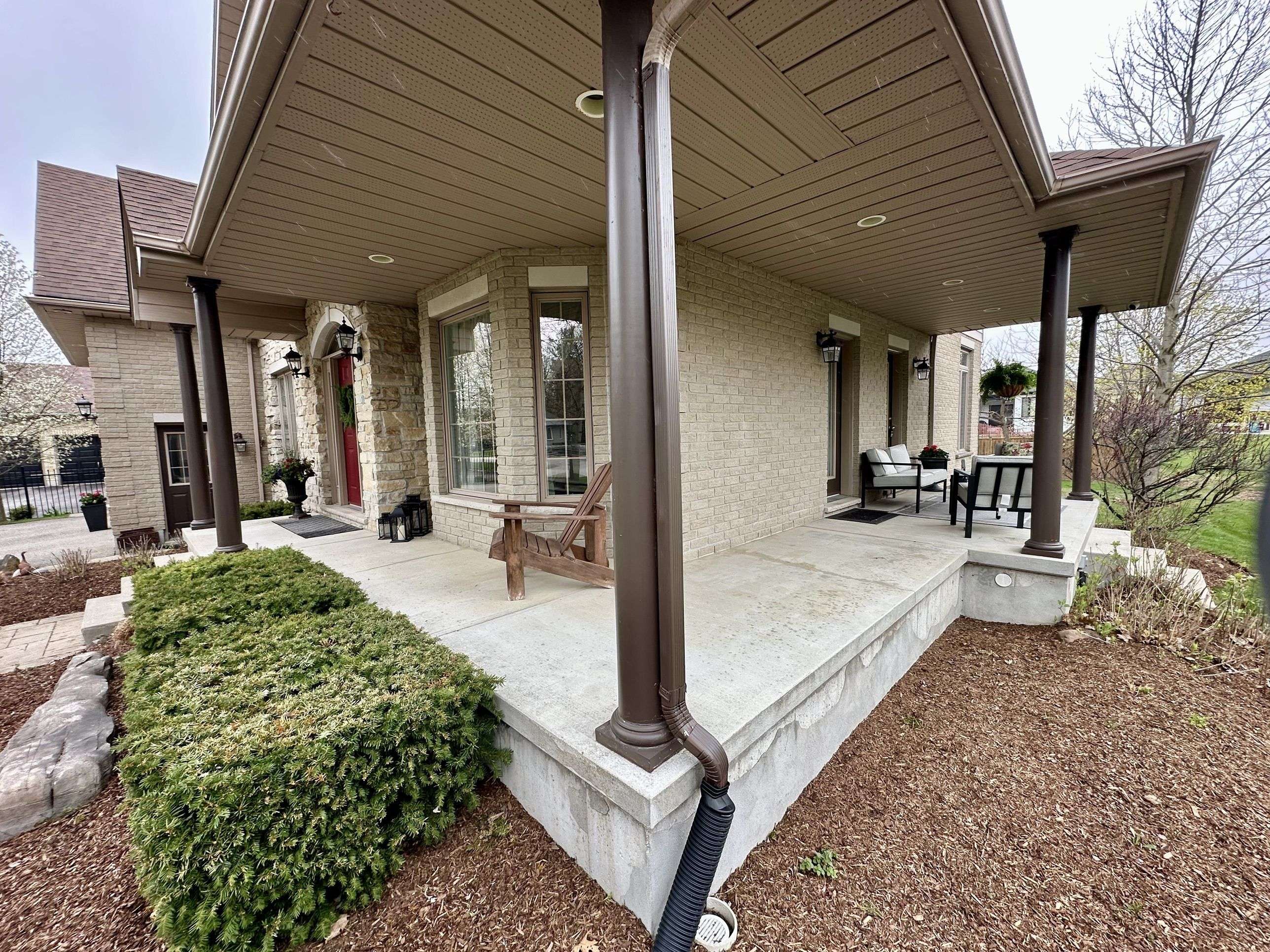 Strathroy-caradoc, ON N0L 1W0,2610 Emerson ST