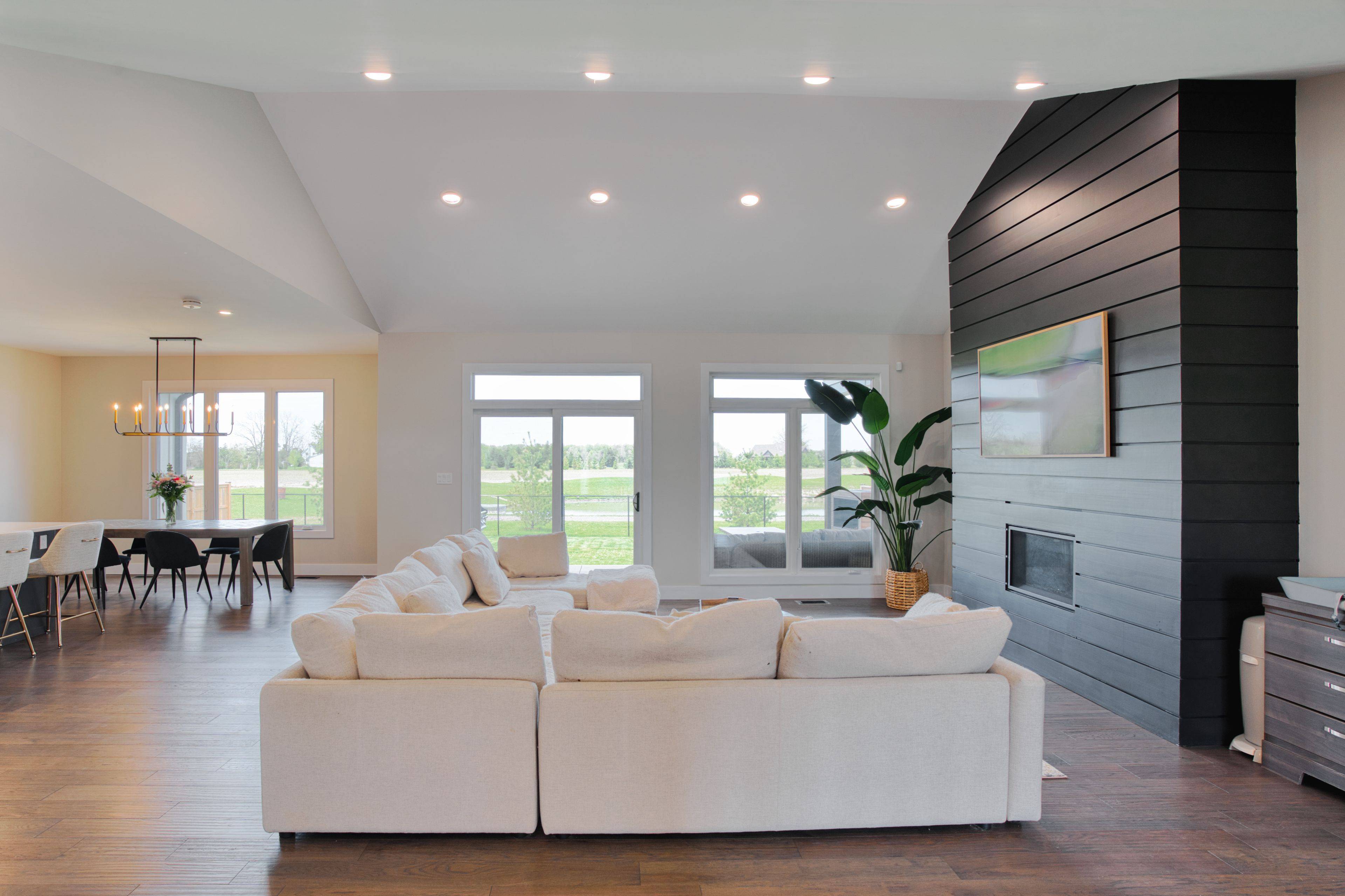 Dutton/dunwich, ON N0L 1J0,296 Nancy ST