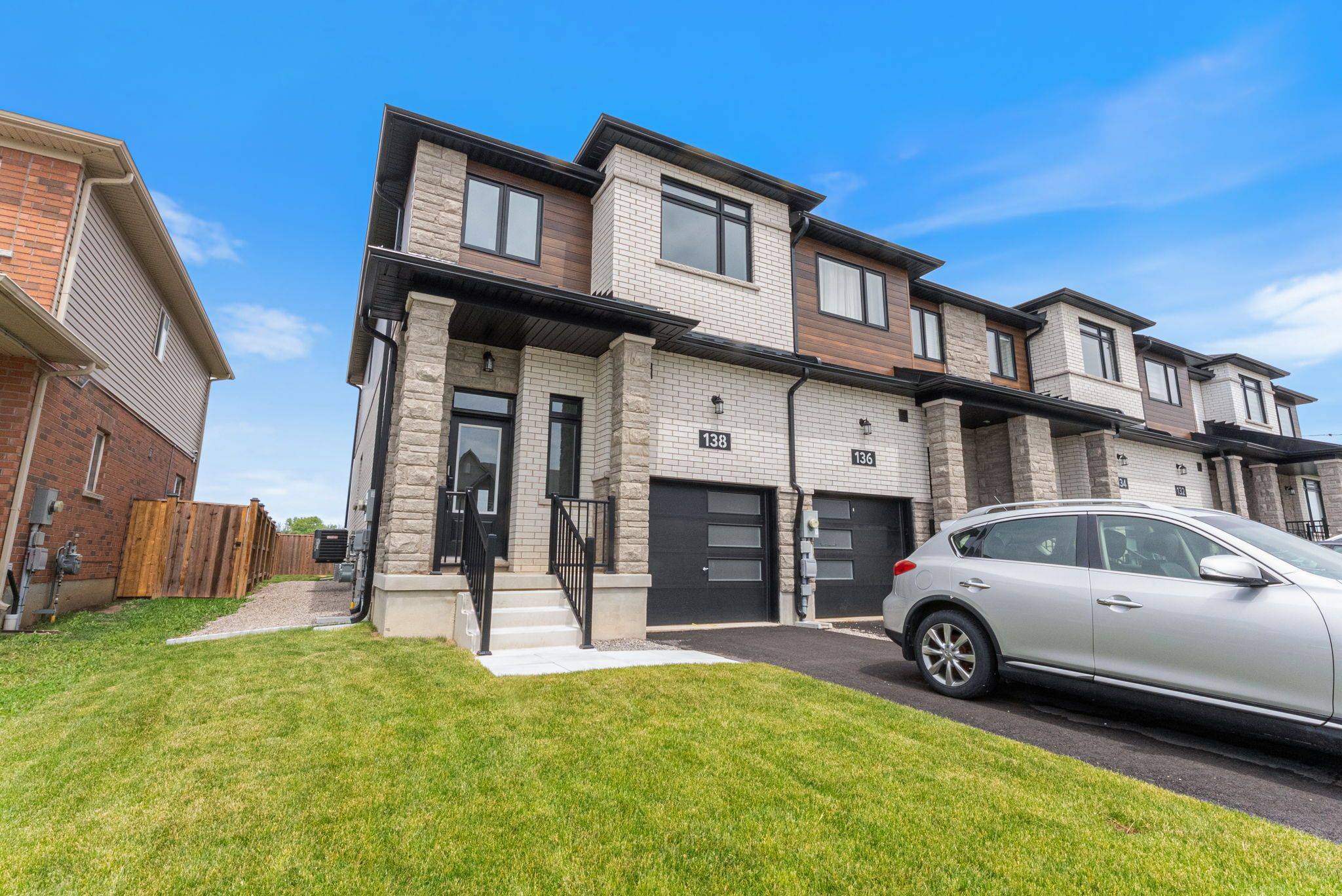 138 Lormont BLVD, Hamilton, ON L8J 0K2