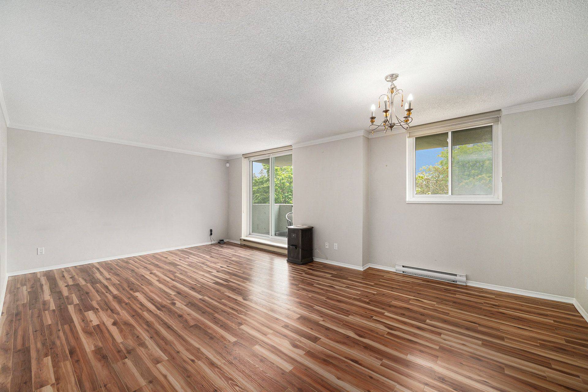 Alta Vista And Area, ON K1H 8P6,1705 Playfair DR #211