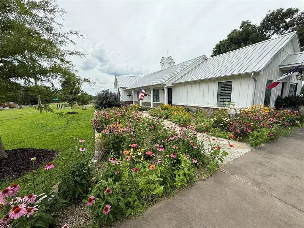 Sulphur Springs, TX 75482,1819 Main Street