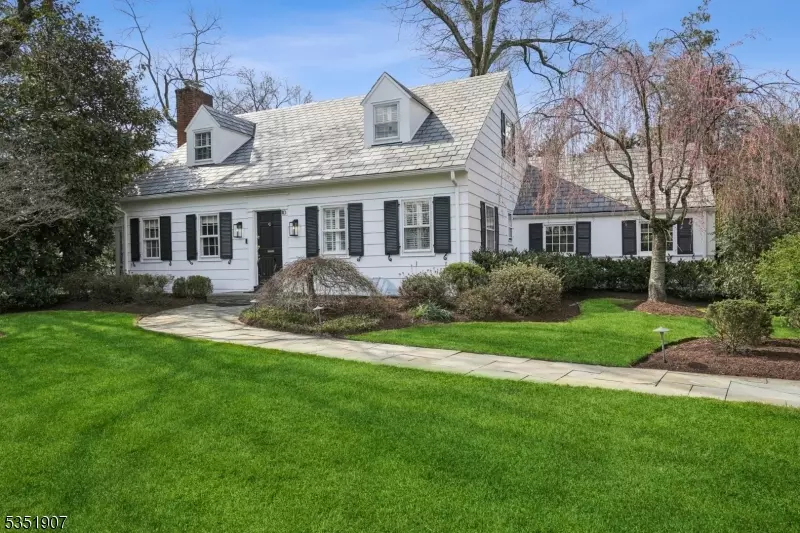 Madison Boro, NJ 07940,10 Norman Cir