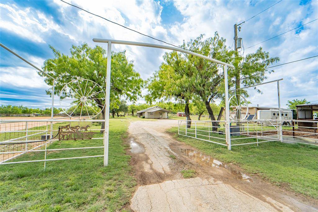 Breckenridge, TX 76424,1400 W 6th Street #2