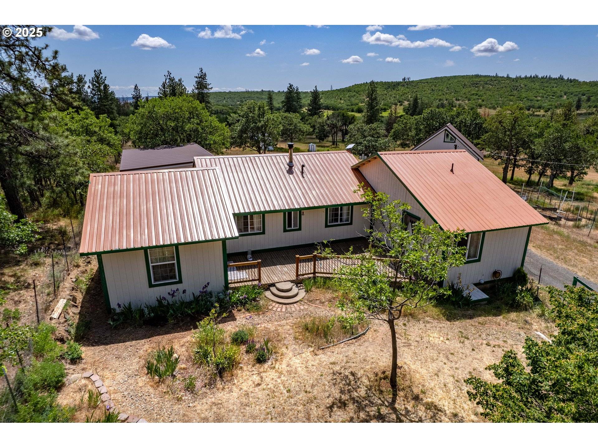 Goldendale, WA 98620,566 WOODLAND RD