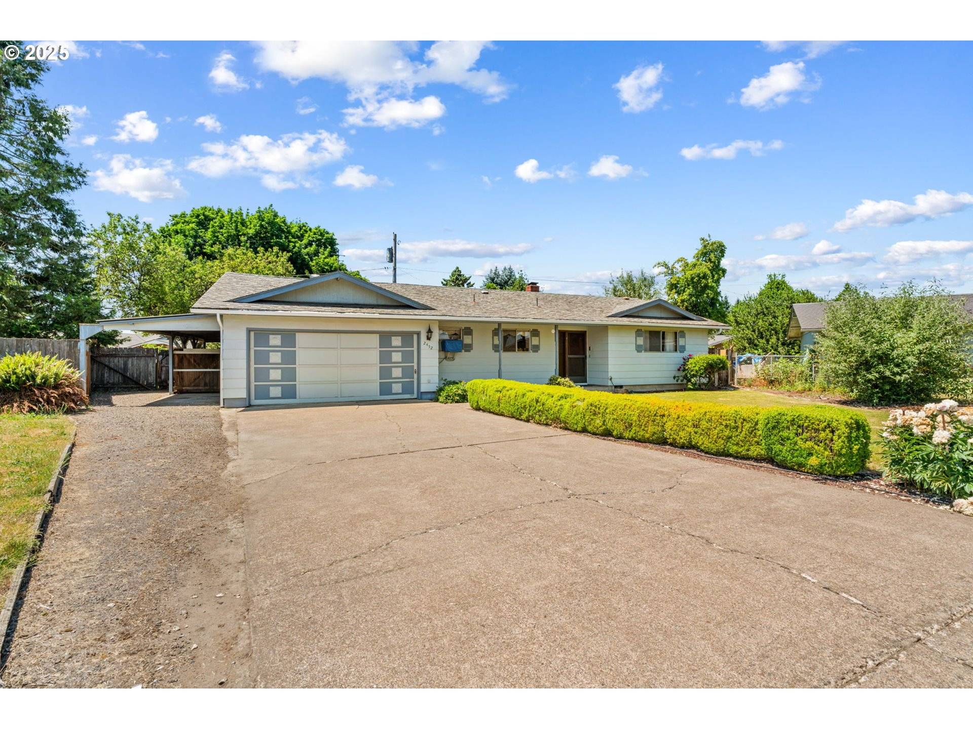Eugene, OR 97404,2452 BEAVER ST