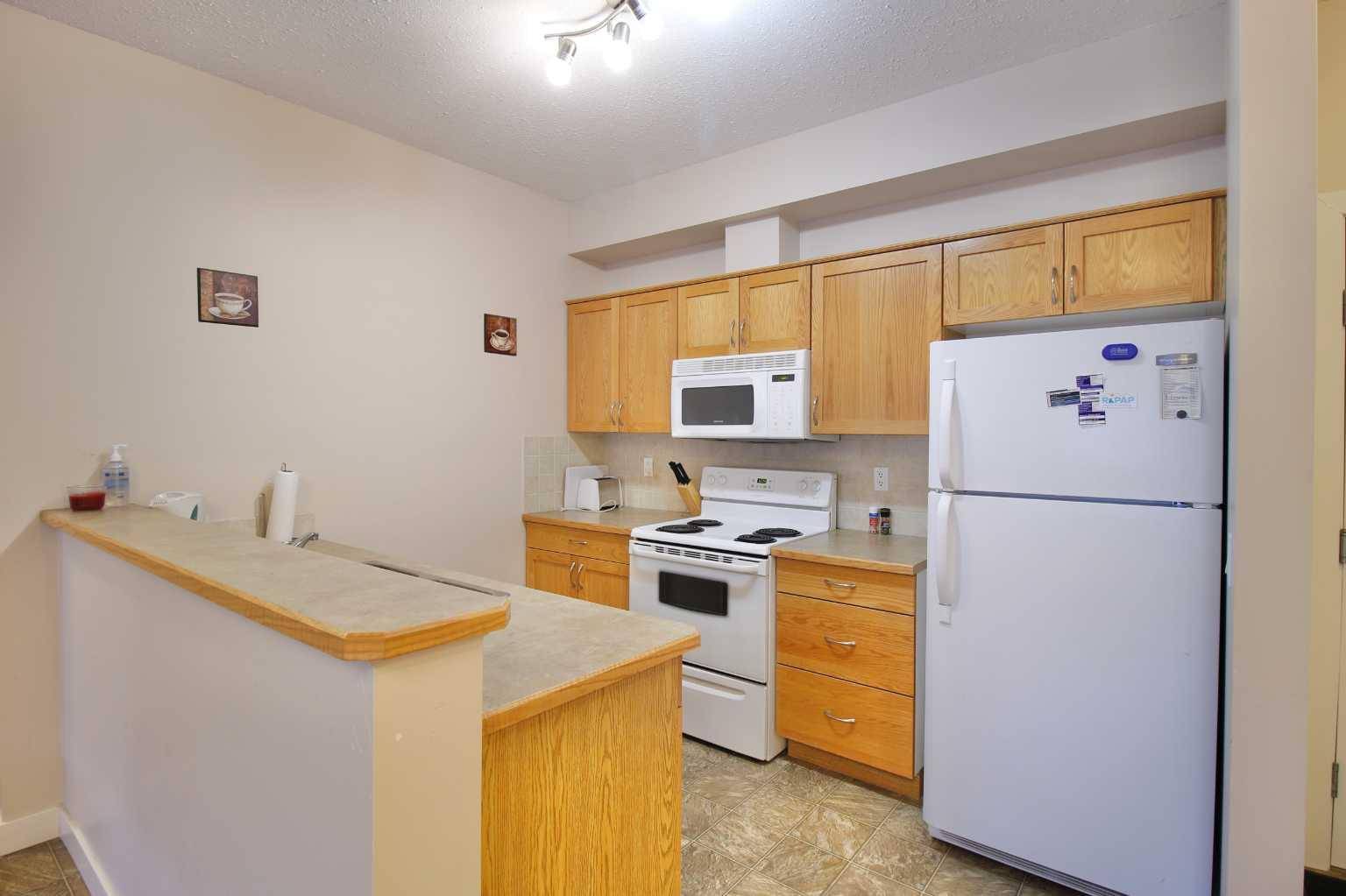 Hinton, AB T7V1K2,109 Seabolt DR #103