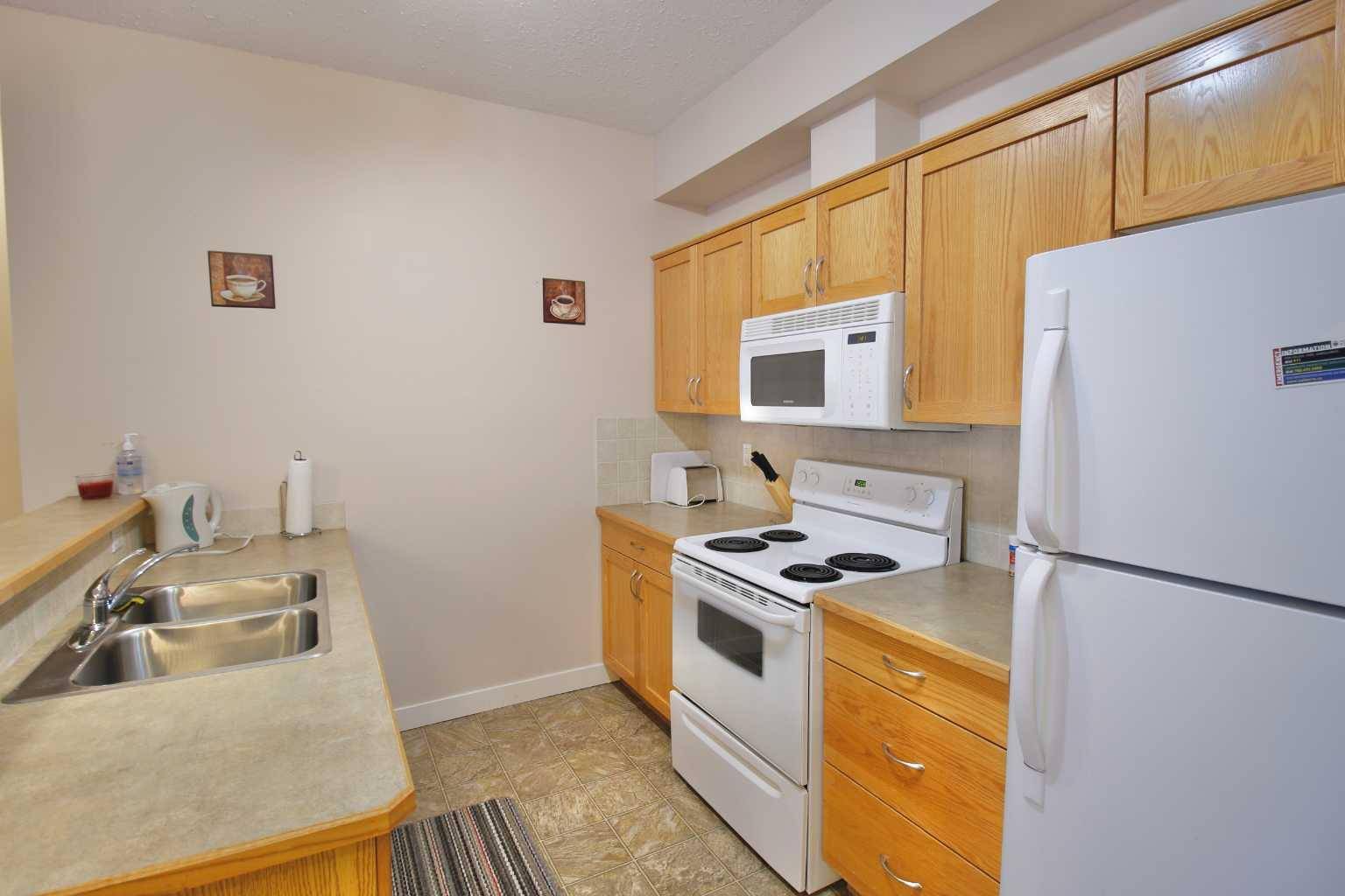 Hinton, AB T7V1K2,109 Seabolt DR #103