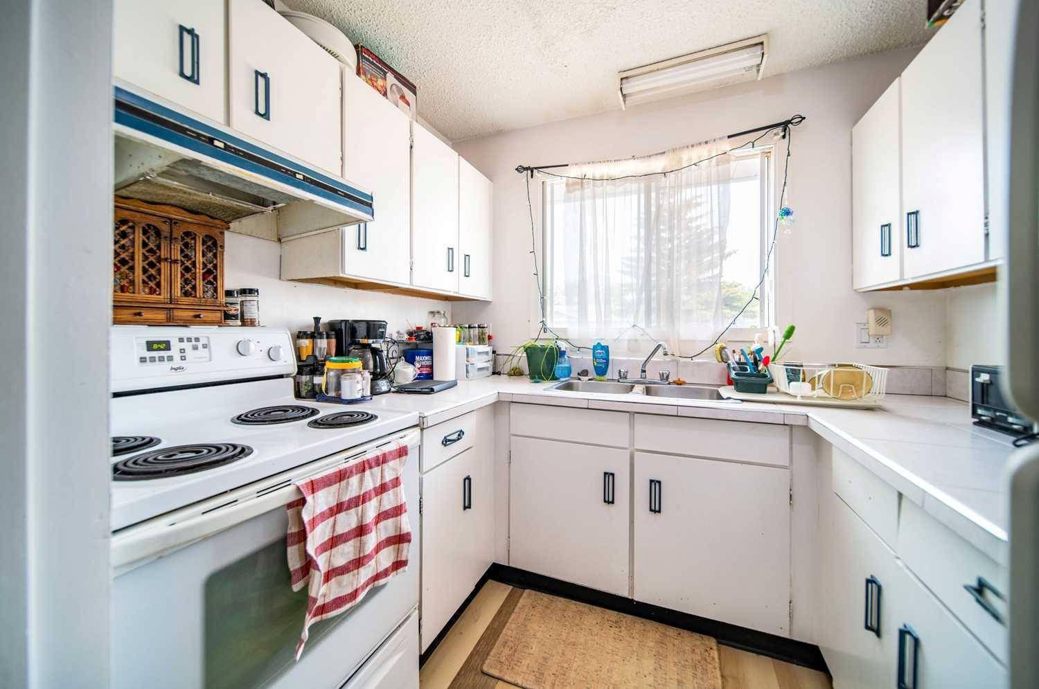 Wainwright, AB T9W 1J3,1601 5 AVE