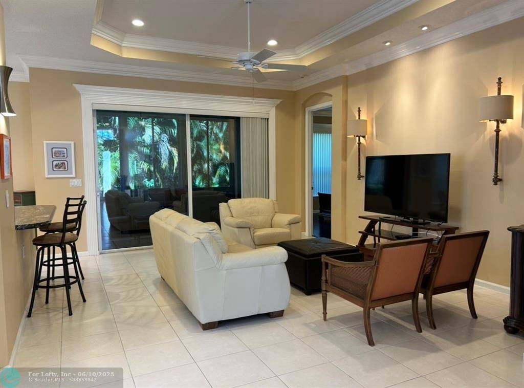 Boynton Beach, FL 33472,8819 Creston Ln
