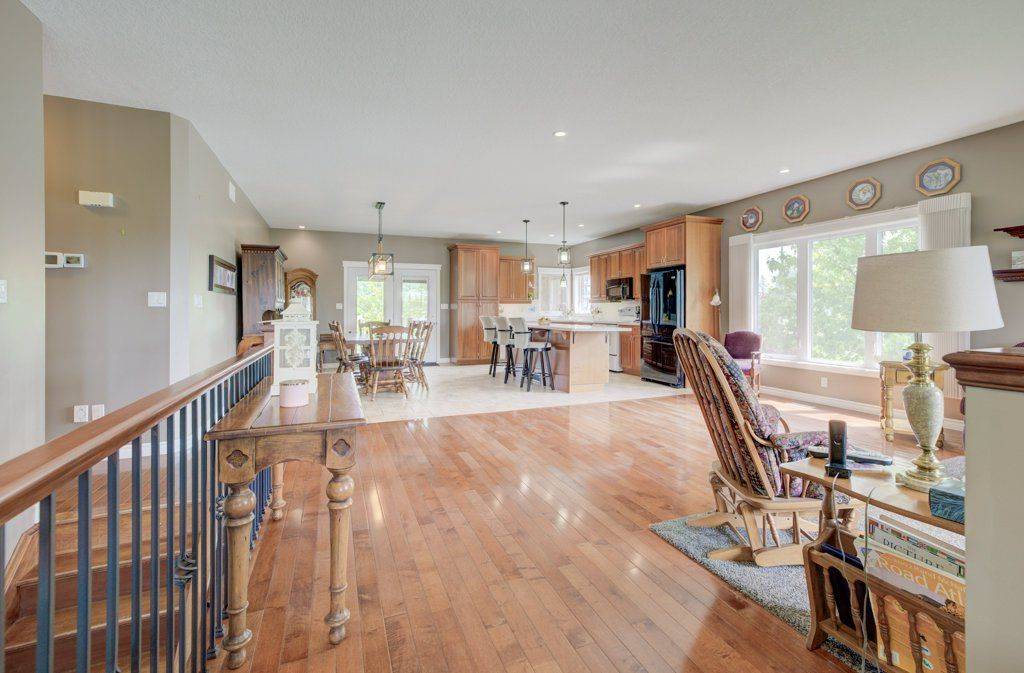 Wellington North, ON N0G 2L2,430 King ST E
