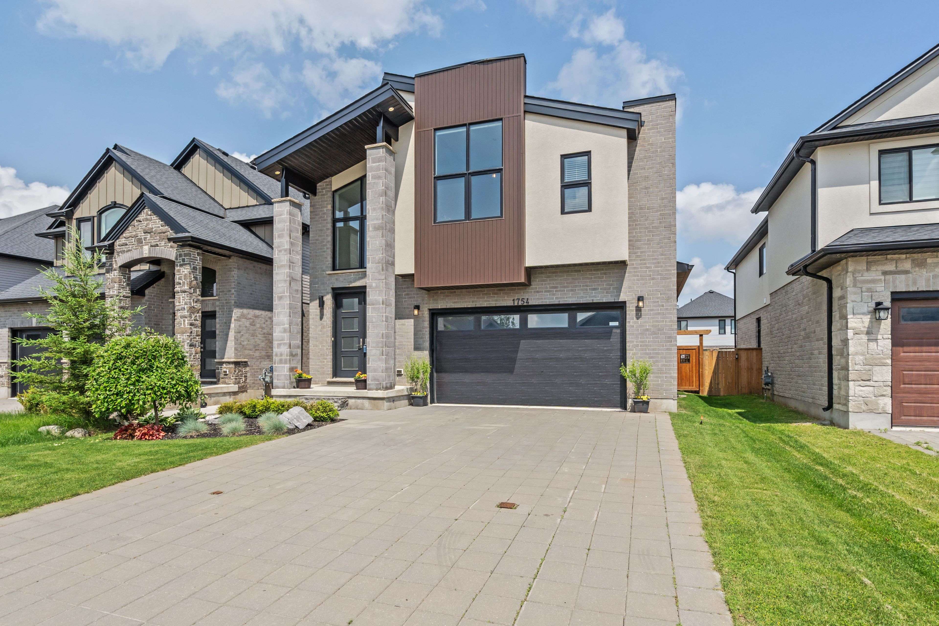 London South, ON N6K 0H4,1754 Brayford AVE