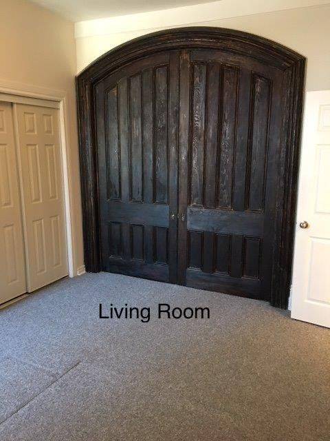 Hamilton, ON L8L 4W1,214 Mary ST #1